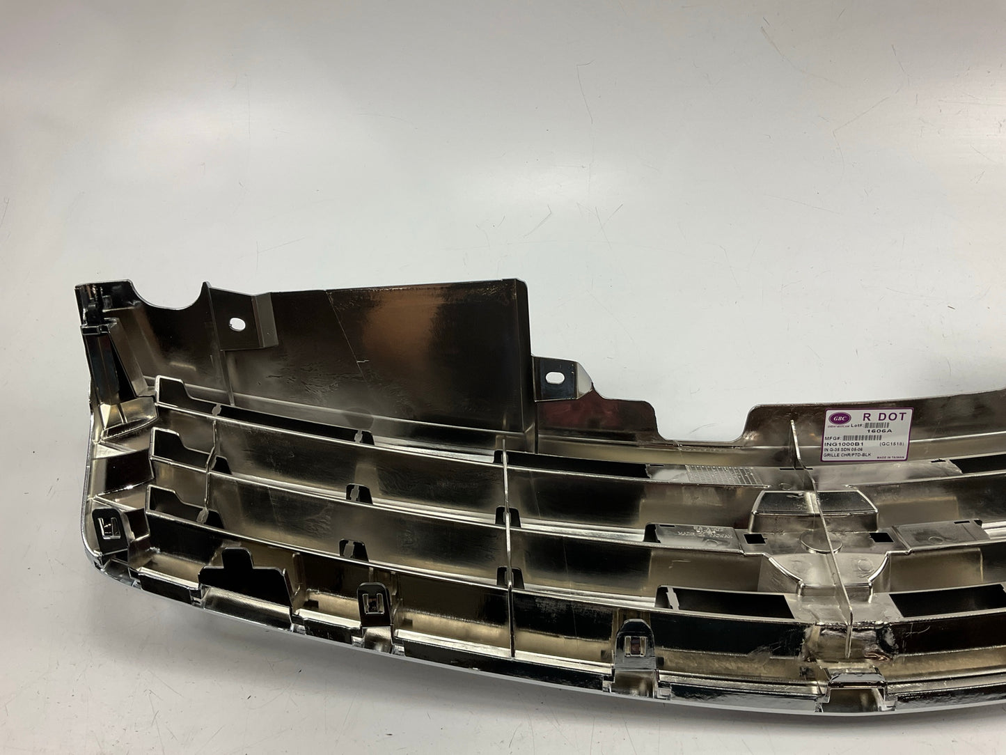 NEW AFTERMARKET Chrome Grille For 2005-2006 Infiniti G35 Sedan, IN1200115