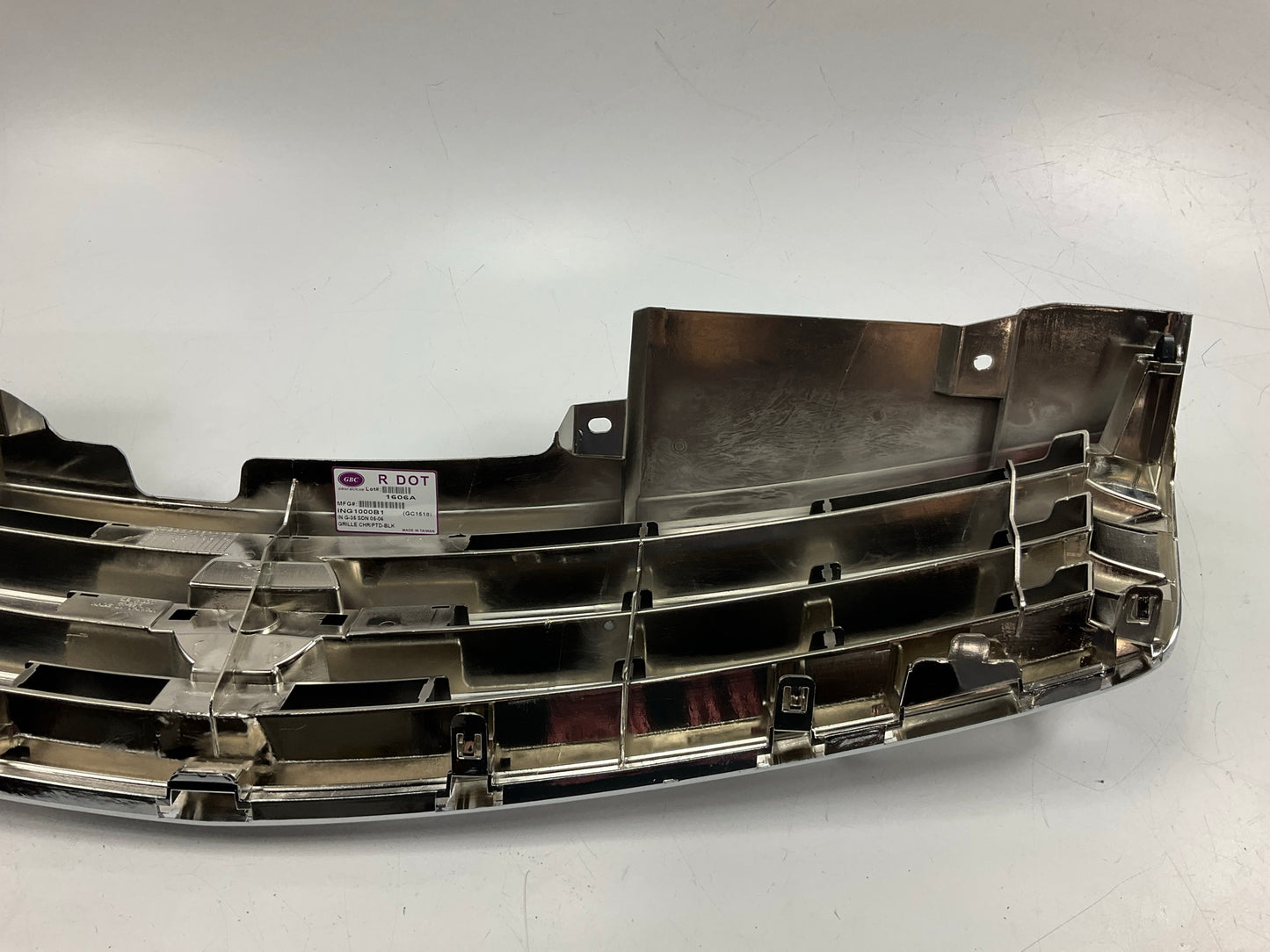 NEW AFTERMARKET Chrome Grille For 2005-2006 Infiniti G35 Sedan, IN1200115