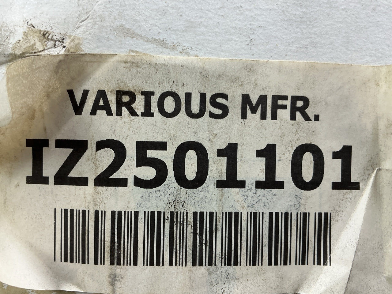 New Aftermarket IZ2501101 Right Passengers Side Headlight Headlamp, Halogen