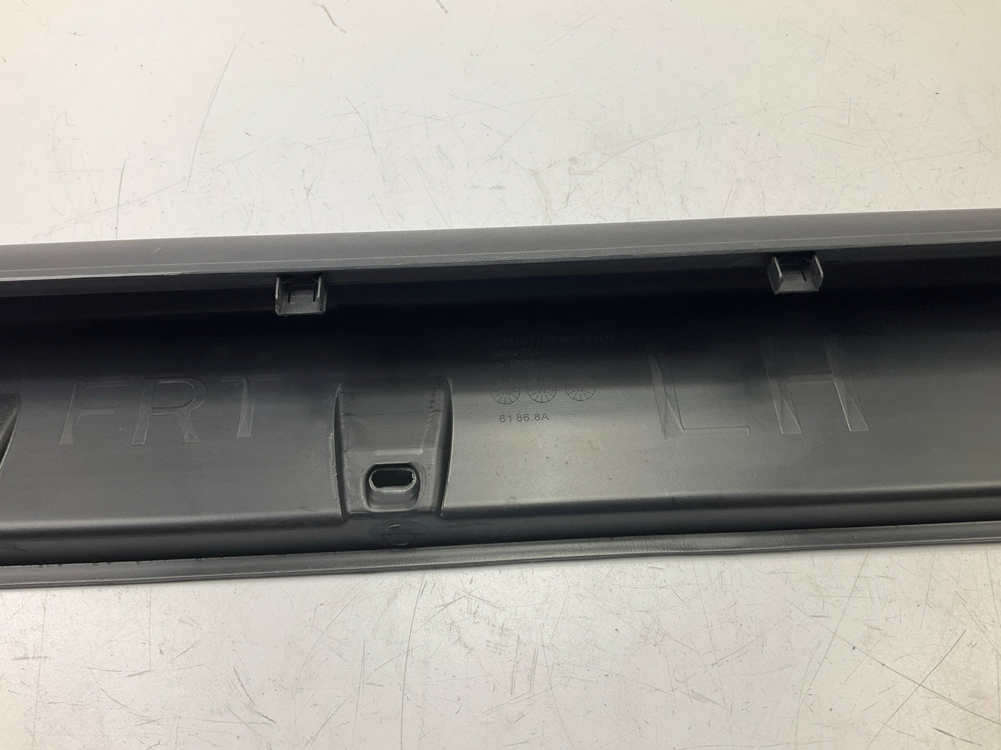 JPCP030AL Left Rocker Panel Molding Extension For 2012-2017 Jeep Compass