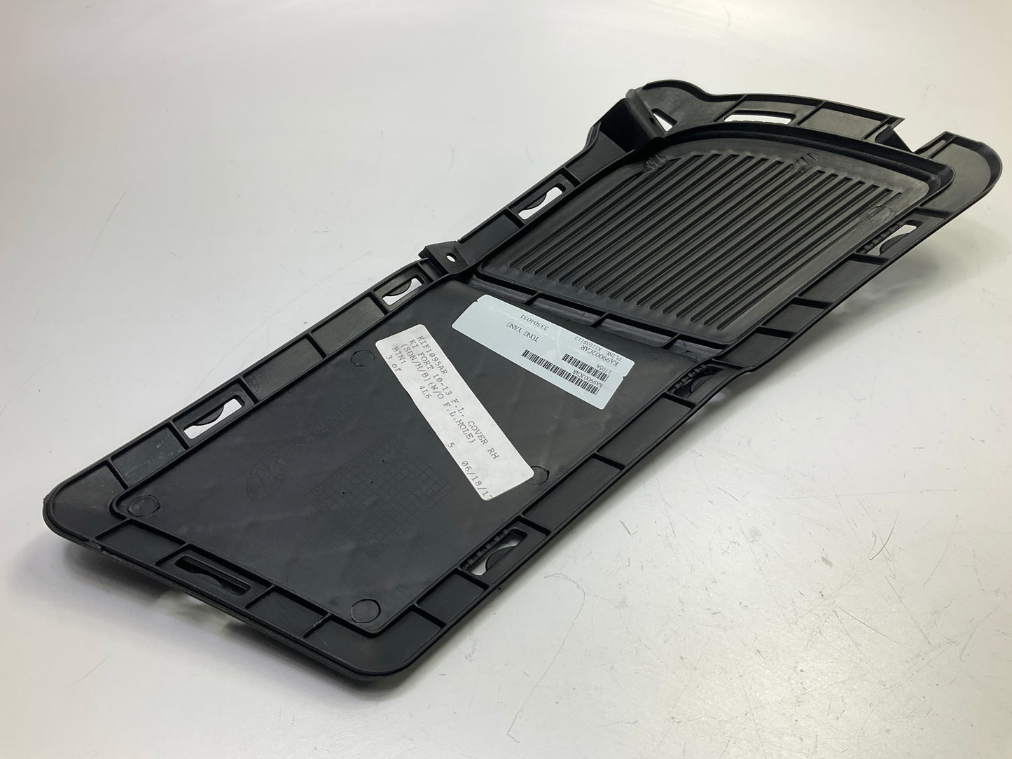 NEW AFTERMARKET - Front Right Fog Light Cover For 2010-13 Kia Forte