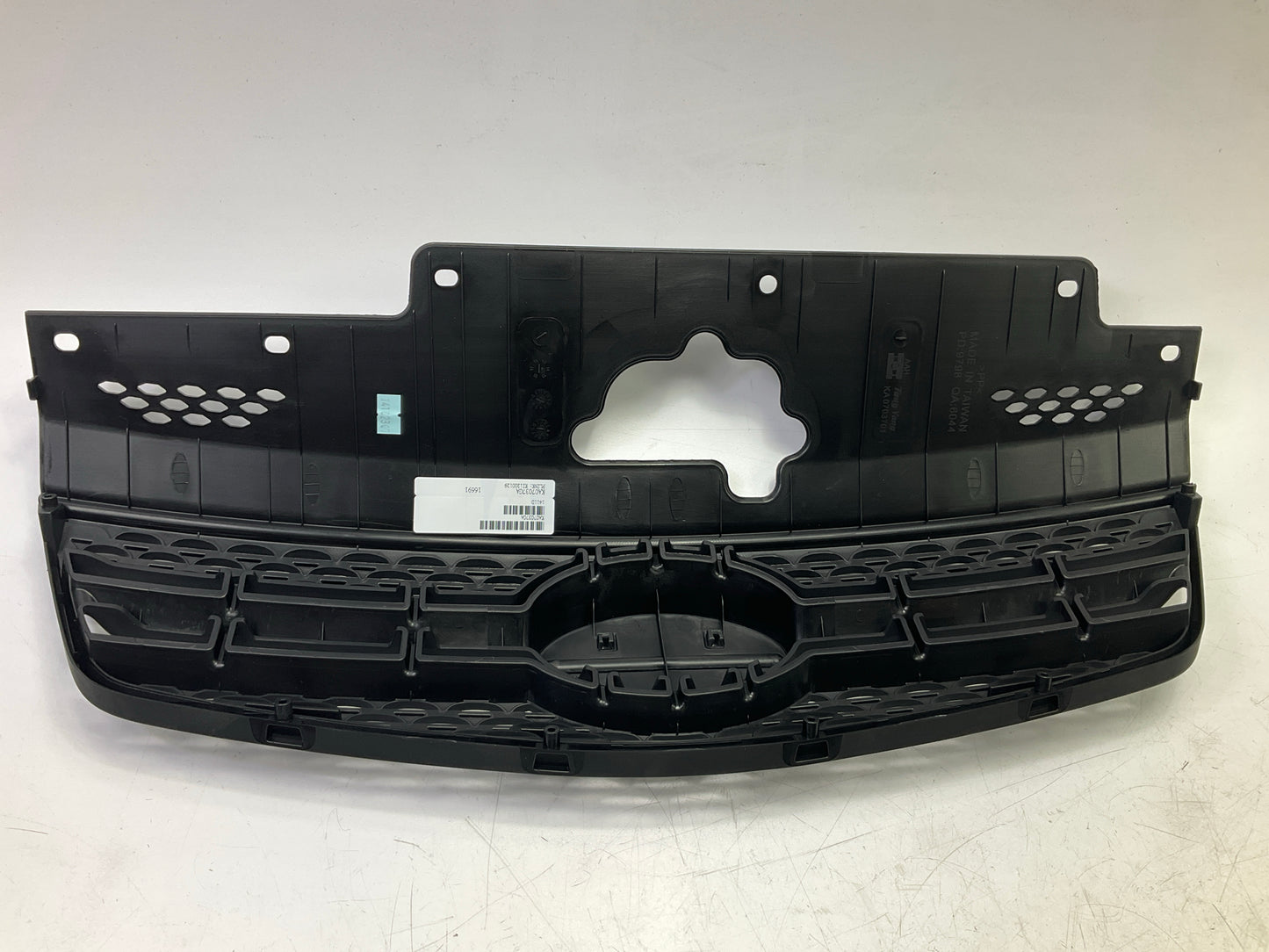 NEW AFTERMARKET KI1200129 Black Plastic Grille For 2007-2010 Kia Rio