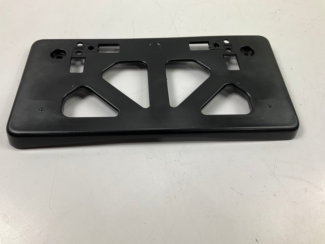 NEW - AFTERMARKET LX1068106 Front License Plate Bracket For 2007-09 Lexus LS4600