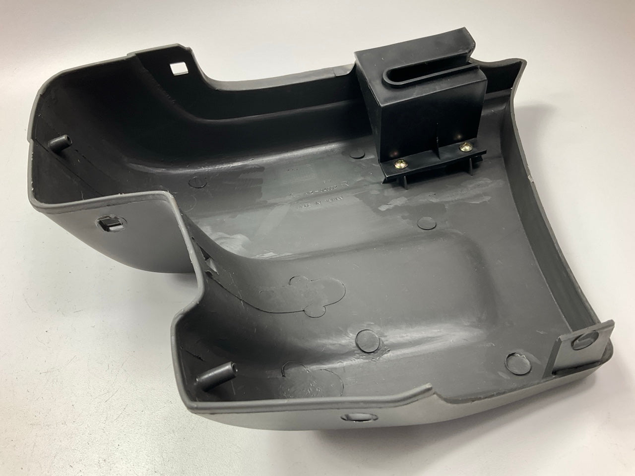 NEW AFTERMARKET Front Right Bumper End For1987-1989 Mazda B2200 B2600