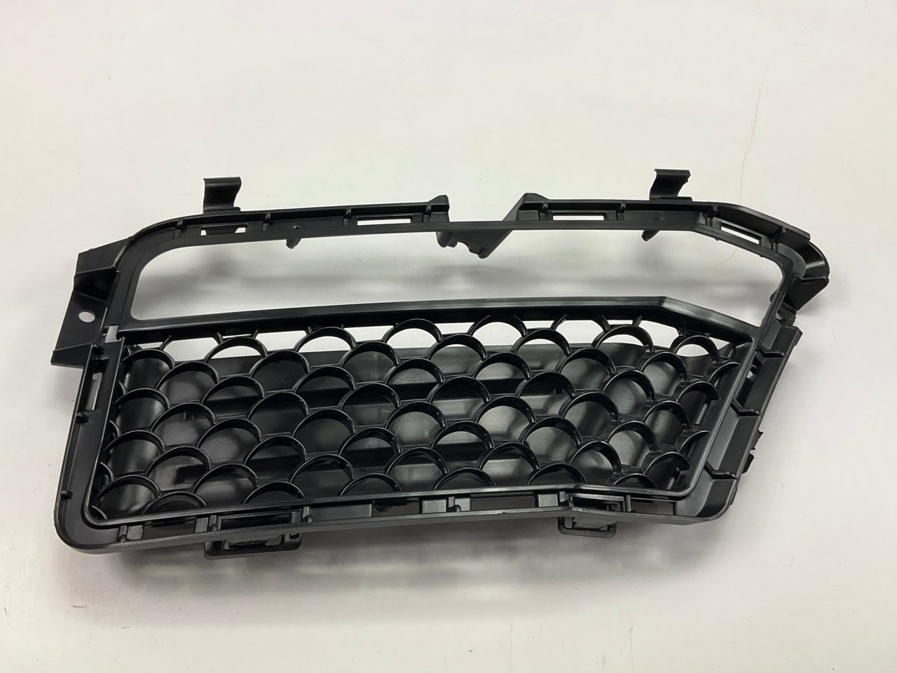NEW AFTERMARKET Front Right Fog Light Cover For 2010-2013 MERCEDES-BENZ E63 Amg