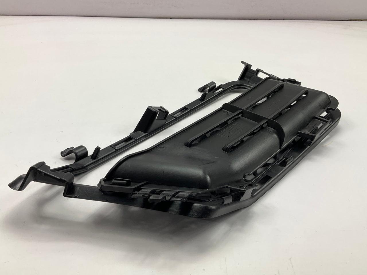 NEW AFTERMARKET Front Right Fog Light Cover For 2010-2013 MERCEDES-BENZ E63 Amg