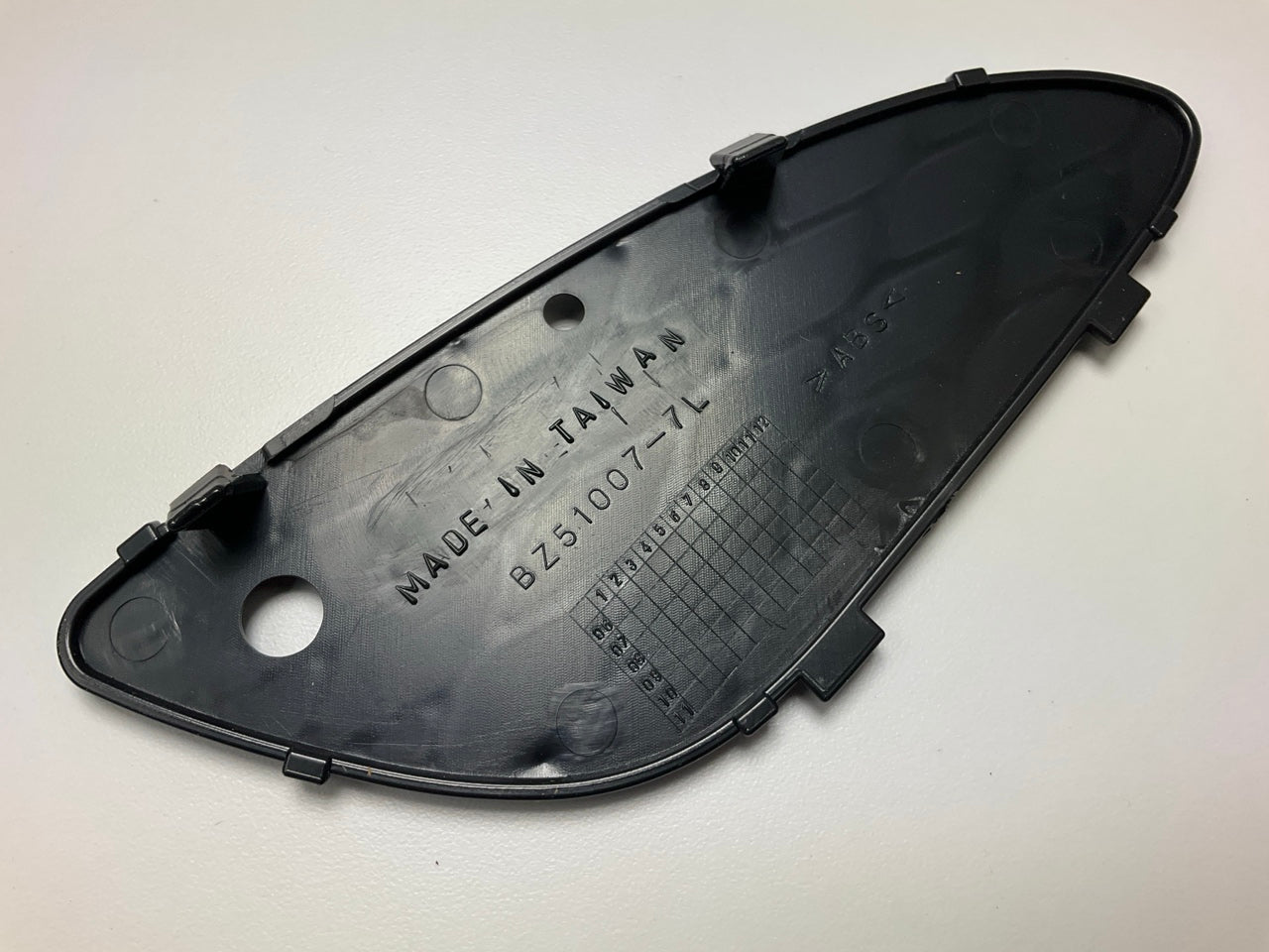 NEW AFTERMARKET Front Left Mesh Grille For 03-06 Mercedes Benz E500 E320 E350
