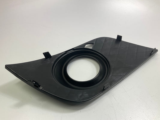 AFTERMARKET MB1038133 Left Driver Side Fog Light Bezel