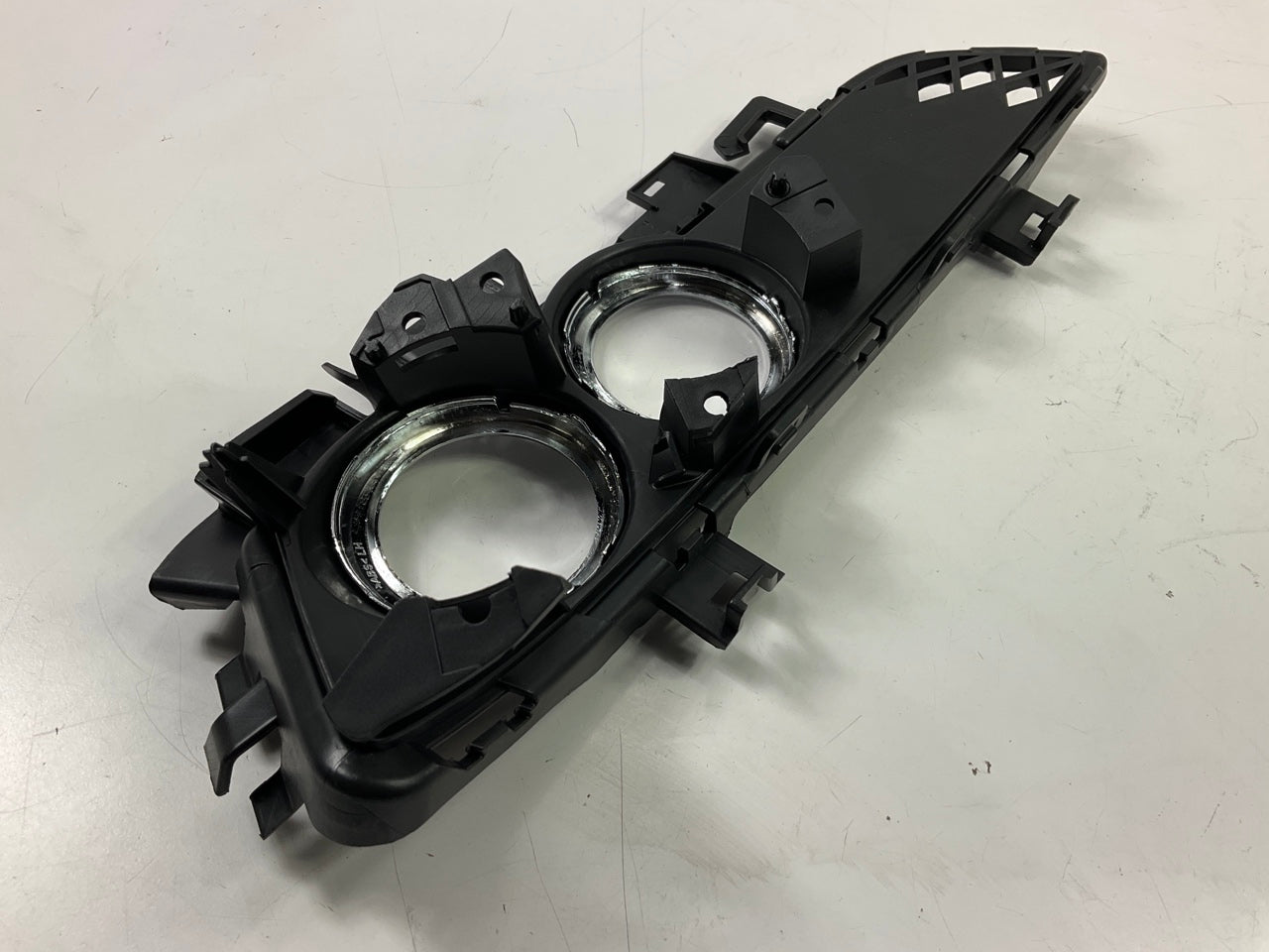 AFTERMARKET Front Left Driver Side Fog Light Trim 10-13 Mercedes-Benz E350 E550