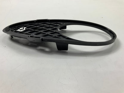 AFTERMARKET Front Right Fog Side Light Bezel For 2001-2007 Mercedes-benz C-Class