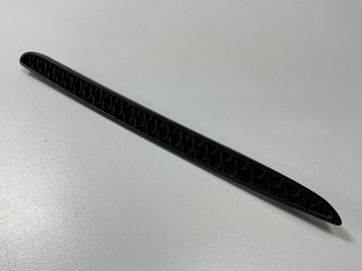 NEW AFTERMARKET MB1139101 Rear Right Bumper Insert