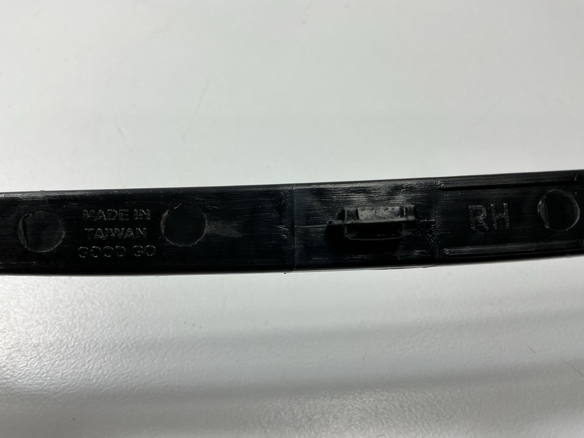 NEW AFTERMARKET MB1139101 Rear Right Bumper Insert
