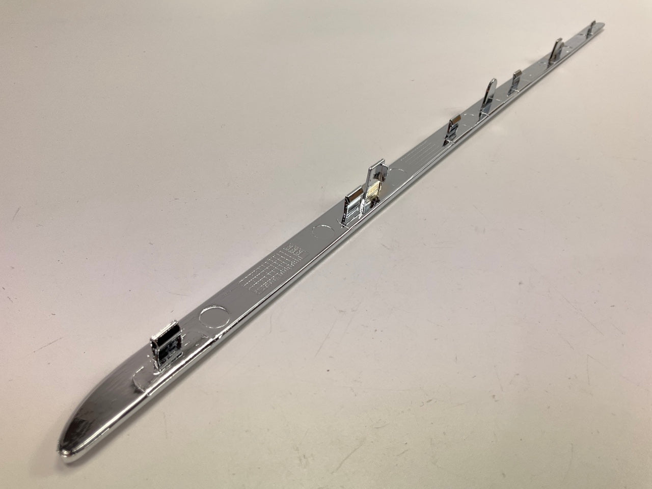 NEW AFTERMARKET Rear Right Bumper Moulding Chrome For 10-12 Mercedes S-Class