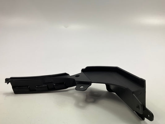 NEW AFTERMARKET Rear Left Bumper Filler Retainer For 15-21 C300 C400 C43 C63