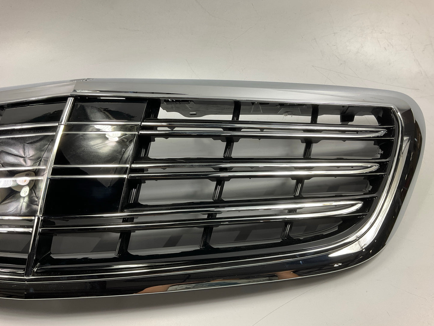 NEW MB1200176 Aftermarket Front Grille - 2015-2017 Mercedes-Benz S600 W/O Night