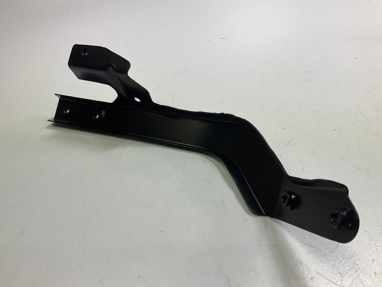 NEW AFTERMARKET MB1225182 Right Outer Radiator Support