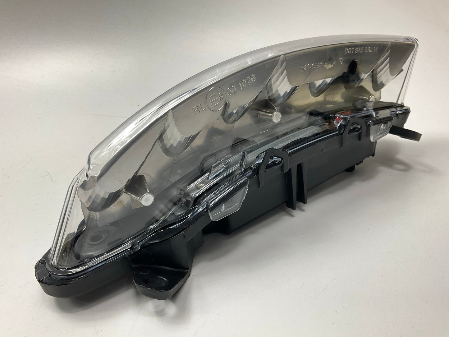 NEW AFTERMARKET - RIGHT Running Daylight Fog Lamp Mercedes S-Class