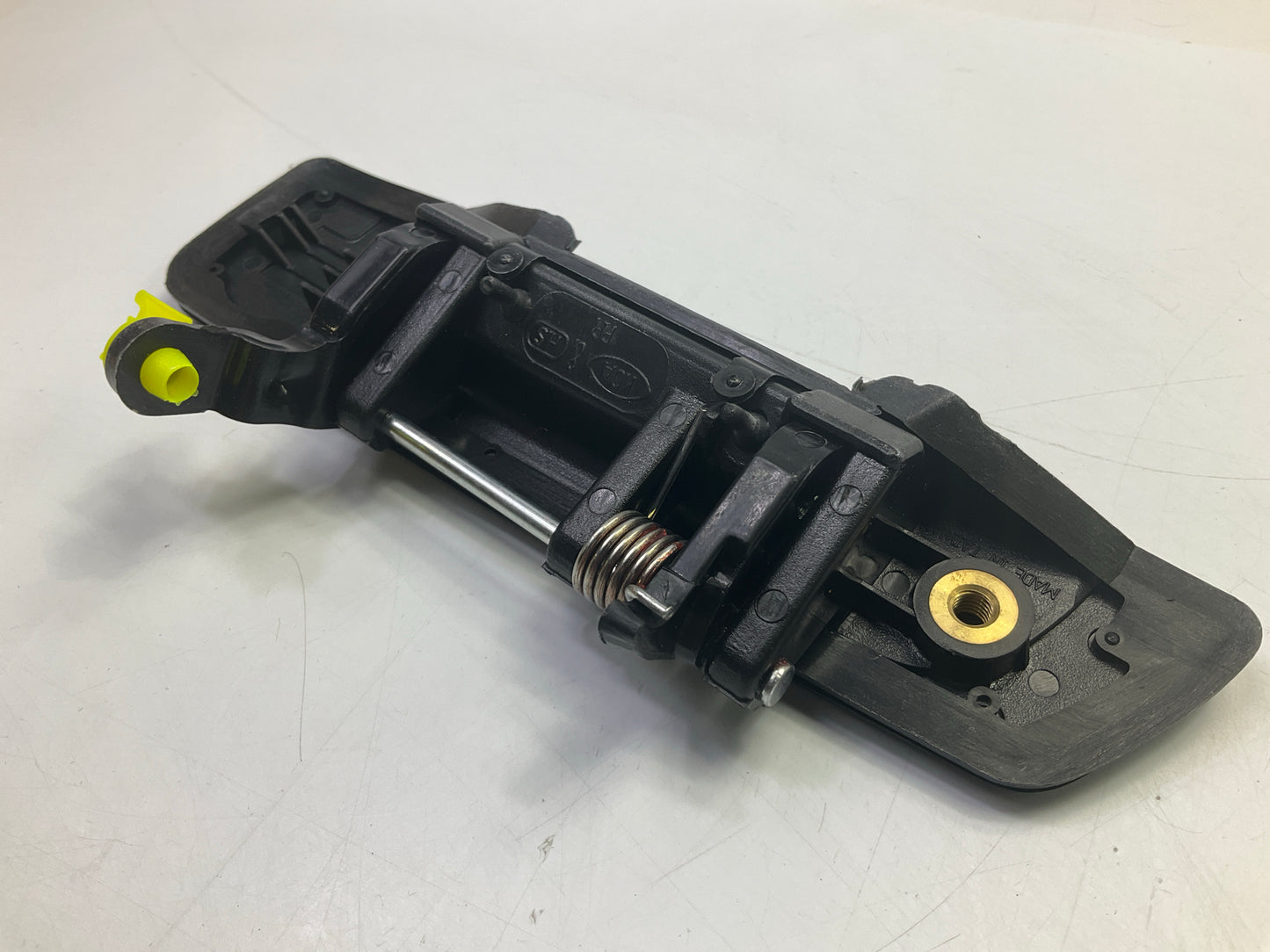 NEW Right Passenger Side Rear Outer Exterior Door Handle 1999-2003 Galant