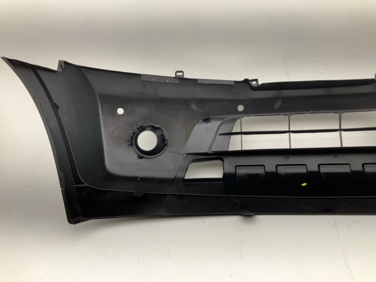 NEW AFTERMARKET NI1000253C Front Bumper Cover For 2008-2014 Nissan Armada