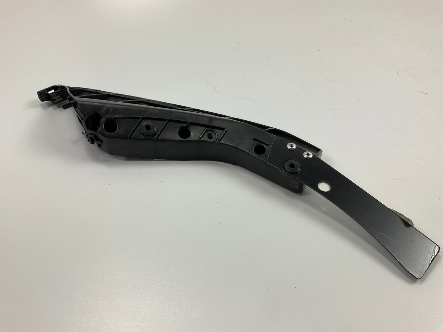 NI1042111 Front Left Bumper Cover Support Rail For 2009-2014 Nissan Maxima