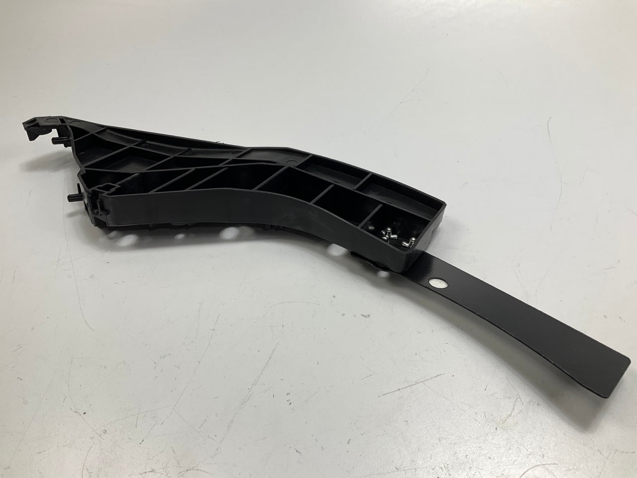 NEW AFTERMARKET NI1043111 Front Right Bumper Bracket For 2009-2014 Nissan Maxima