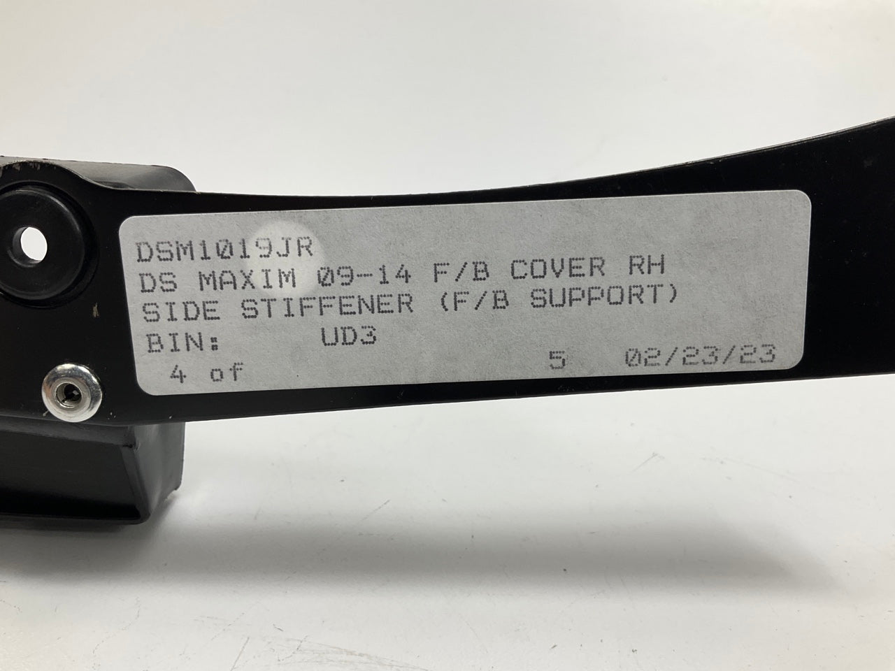 NEW AFTERMARKET NI1043111 Front Right Bumper Bracket For 2009-2014 Nissan Maxima