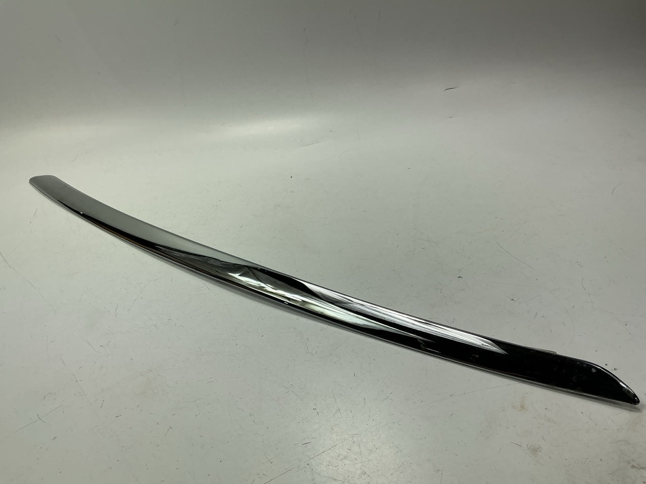 NEW AFTERMARKET Front Bumper Moulding Trim For 2015-16 Nissan Versa 620849KM0B