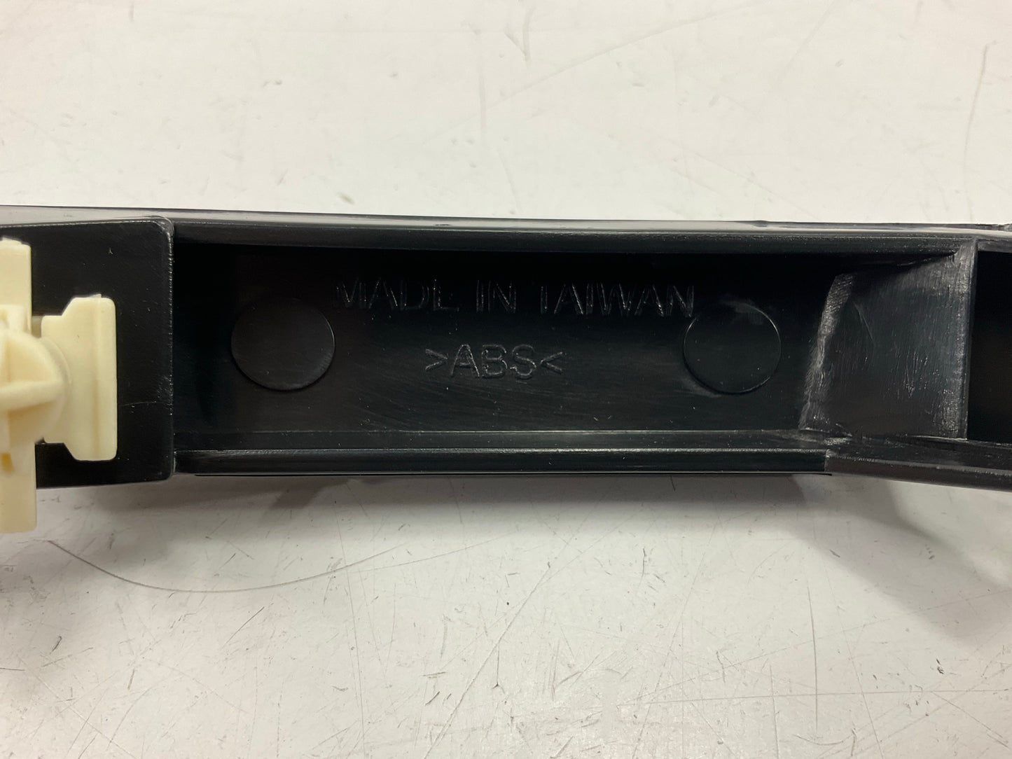 NEW AFTERMARKET Front Right Bumper To Body Filler Panel For 1999-03 Pathfinder