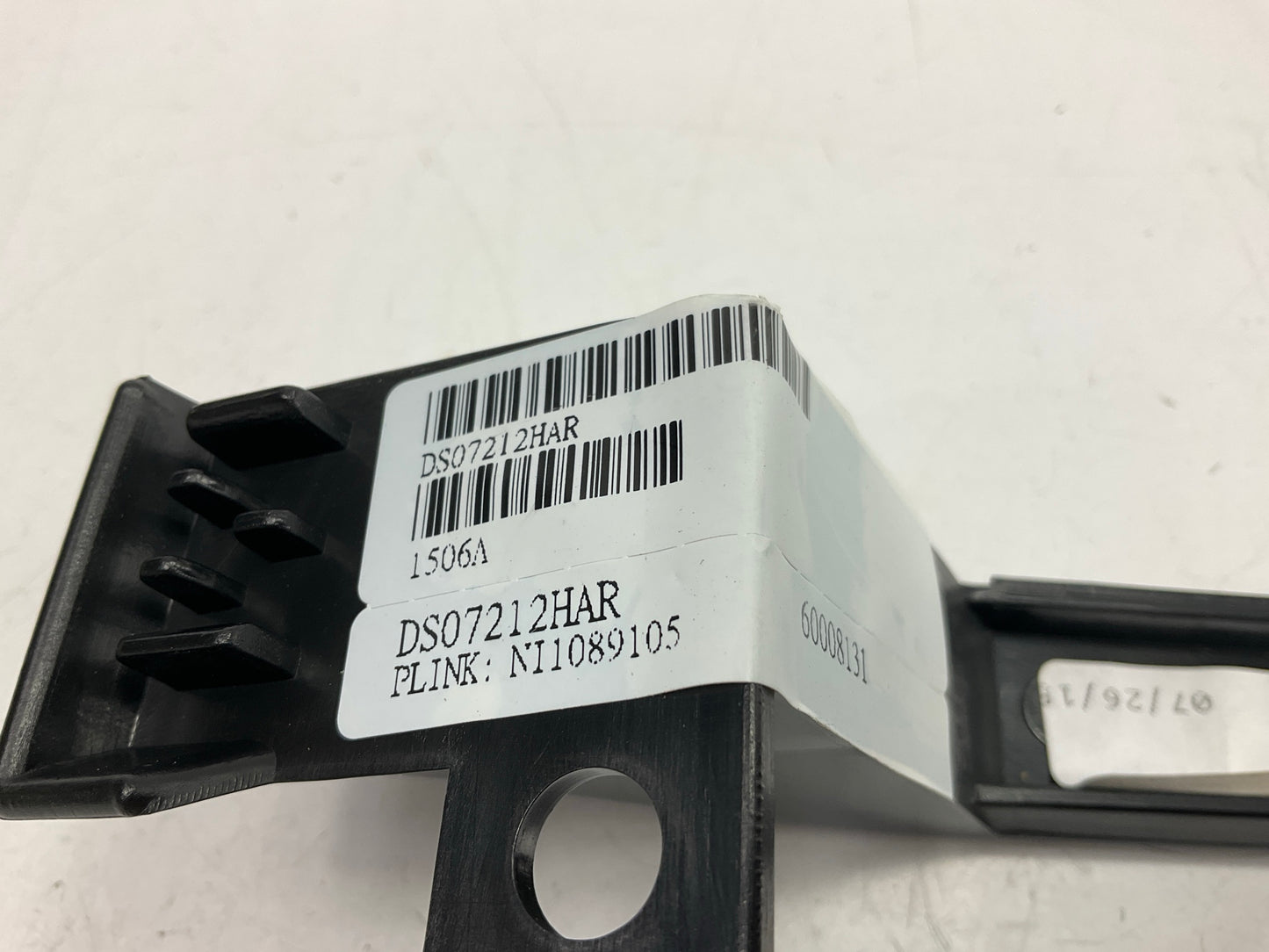 NEW AFTERMARKET Front Right Bumper To Body Filler Panel For 1999-03 Pathfinder