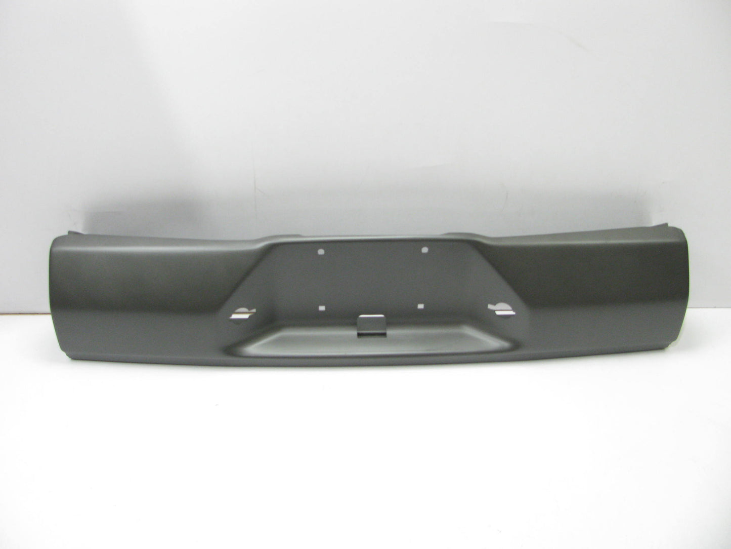 NEW AFTERMARKET -  NI1102137 REAR Bumper Face Bar For 2000-2004 Nissan Xterra