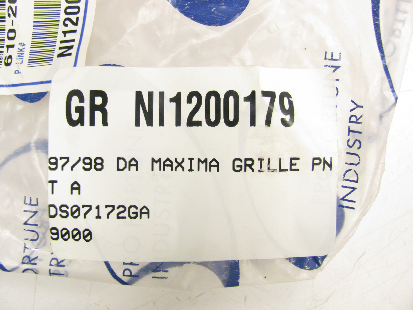 Aftermarket Grill Black Plastic NI1200179 For 1997-1999 Nissan Maxima