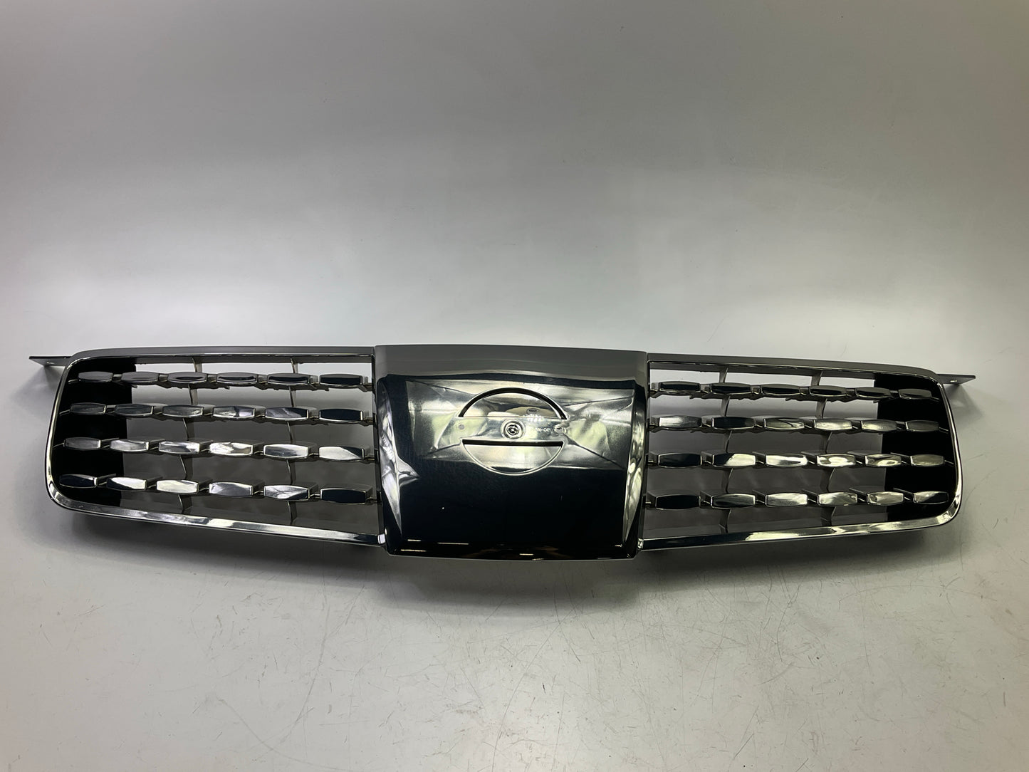 NEW AFTERMARKET NI1200203 Chrome Plastic Grille For 2004-2006 Nissan Maxima