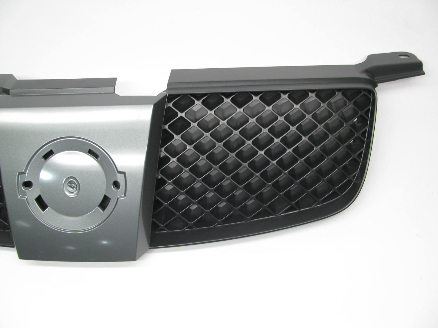 NEW - AFTERMARKET Front Grille NI1200216 For 2004-2006 Nissan Sentra