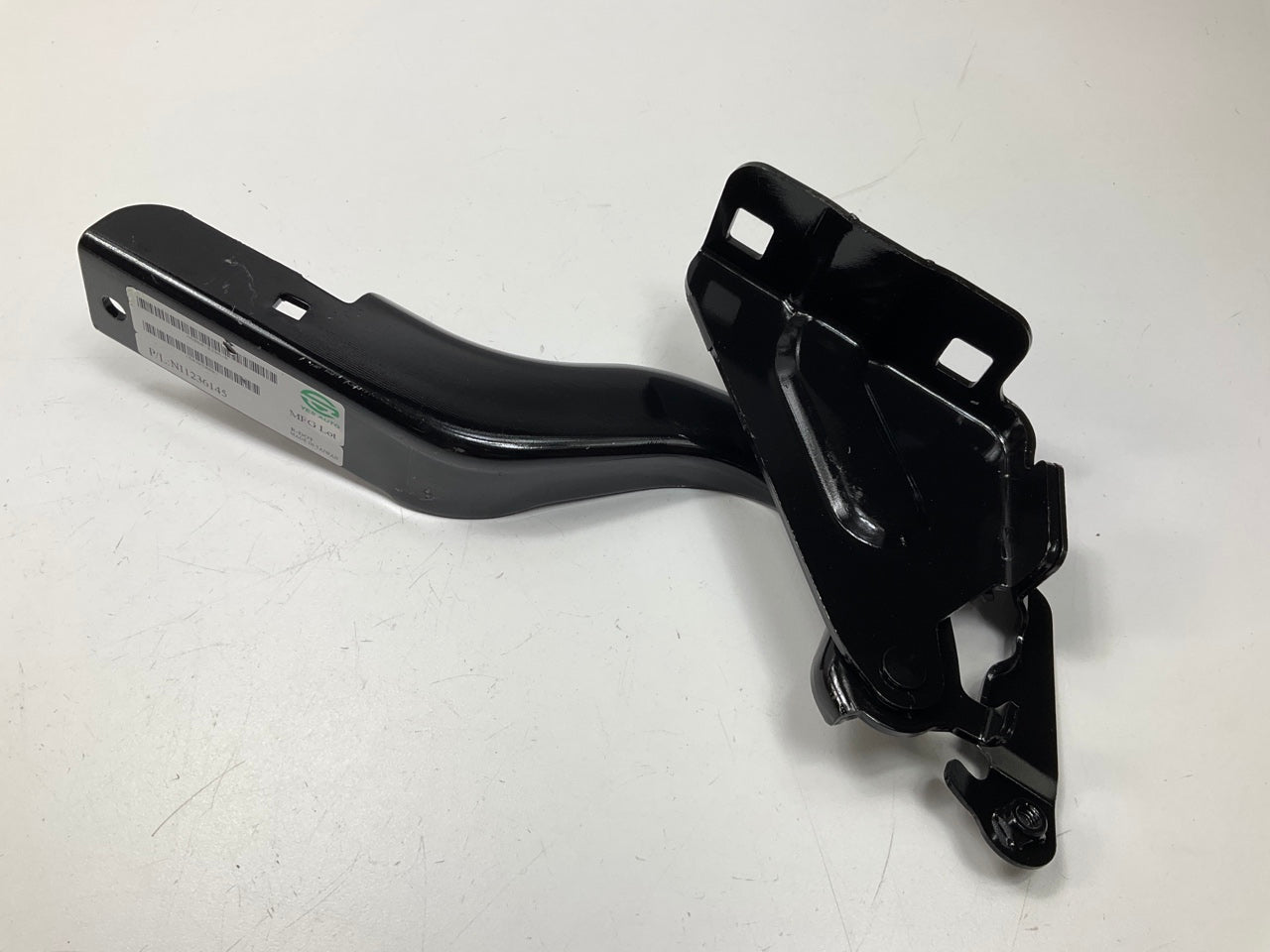 NEW AFTERMARKET Right Passengers Side Hood Hinge For 2013-2018 Nissan Sentra