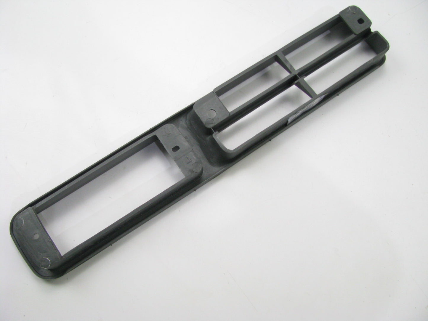 Left Drivers Fog Light Molding Bezel Frame For 1993-1997 Nissan Pickup NSZ072LA