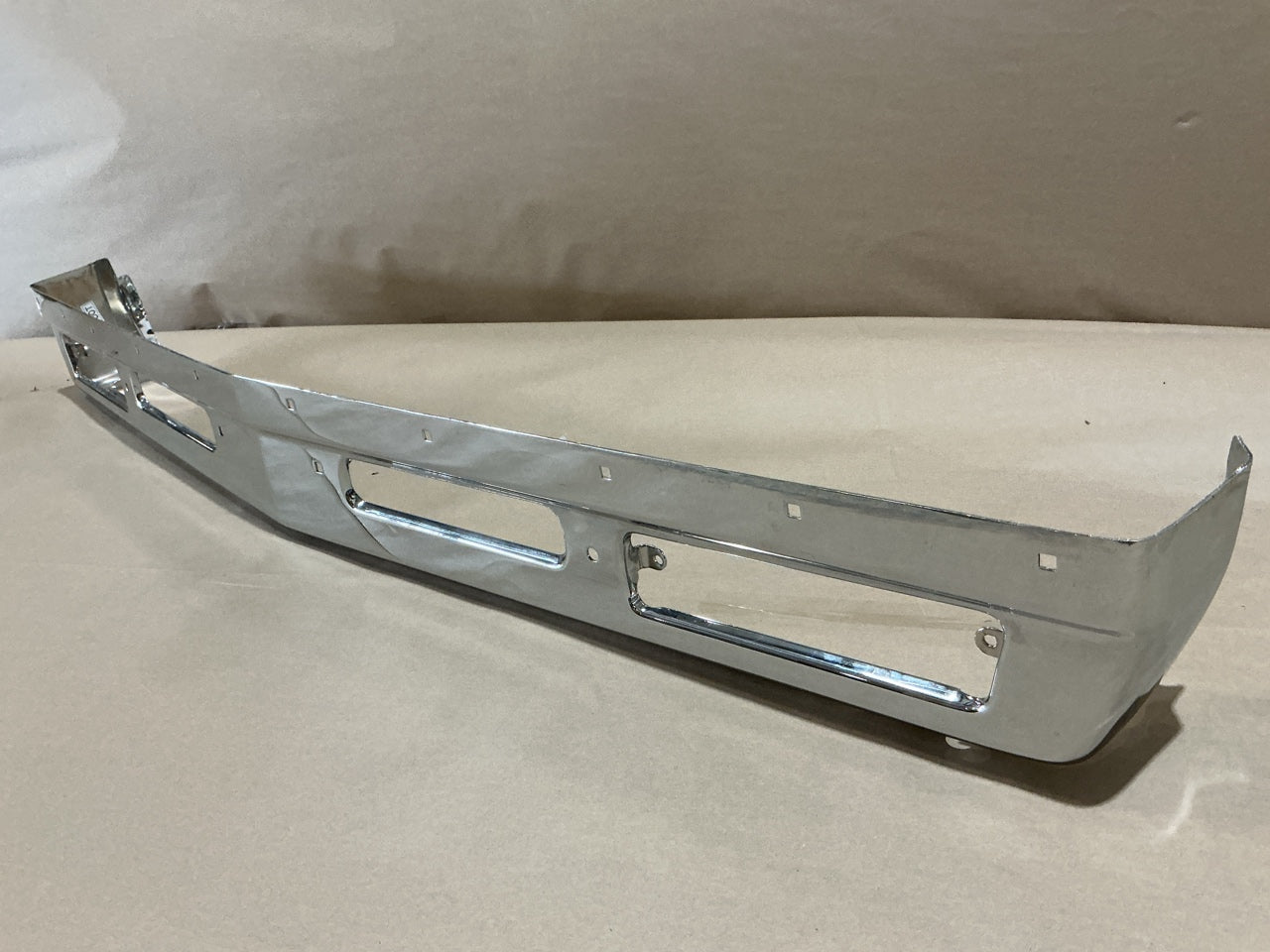 NEW AFTERMARKET Front Bumper - 1981-1988 Olds Cutlass Supreme