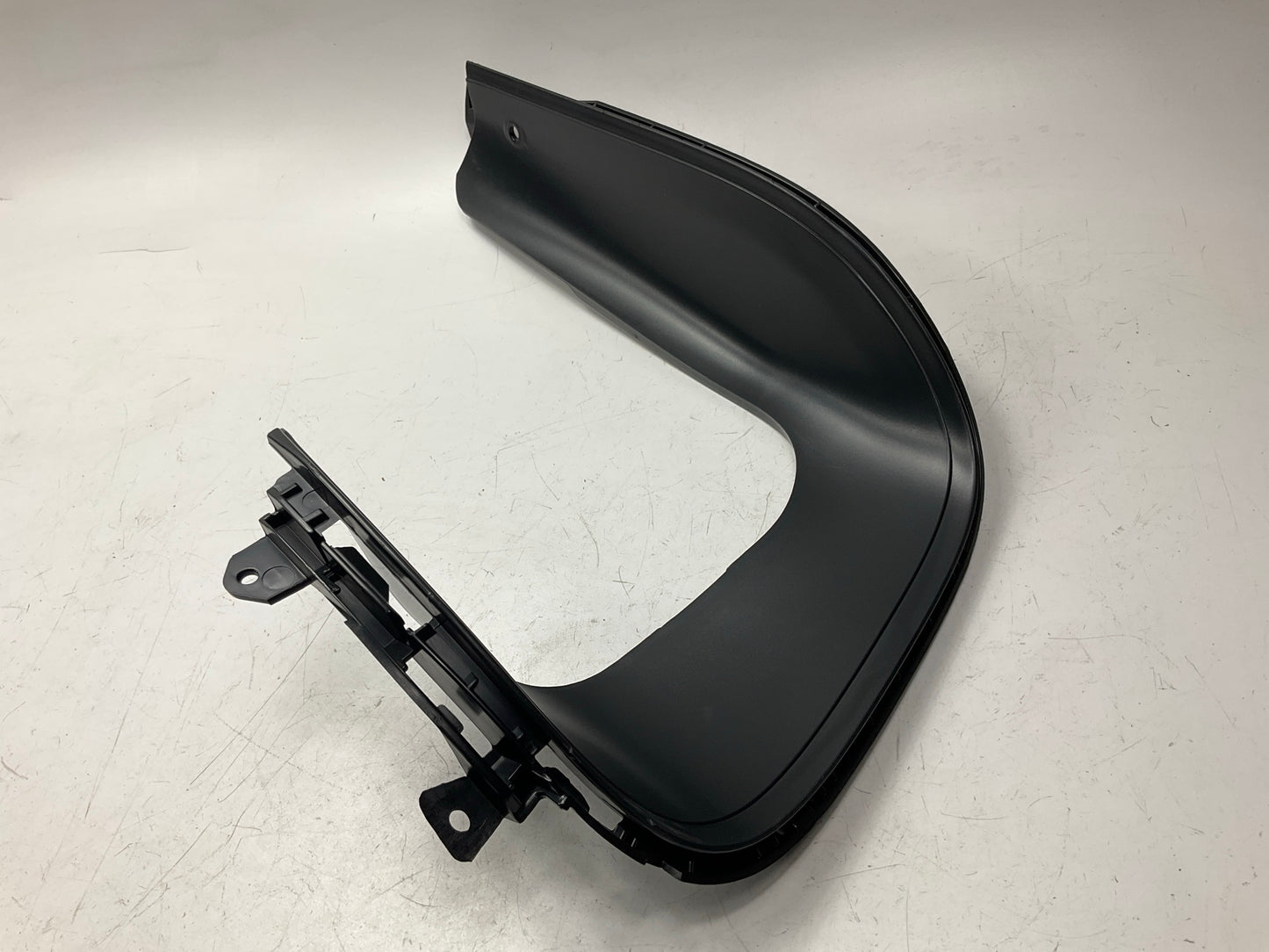 NEW AFTERMARKET Rear Left Driver Side Bumper Trim Filler 11-14 Porsche Cayenne