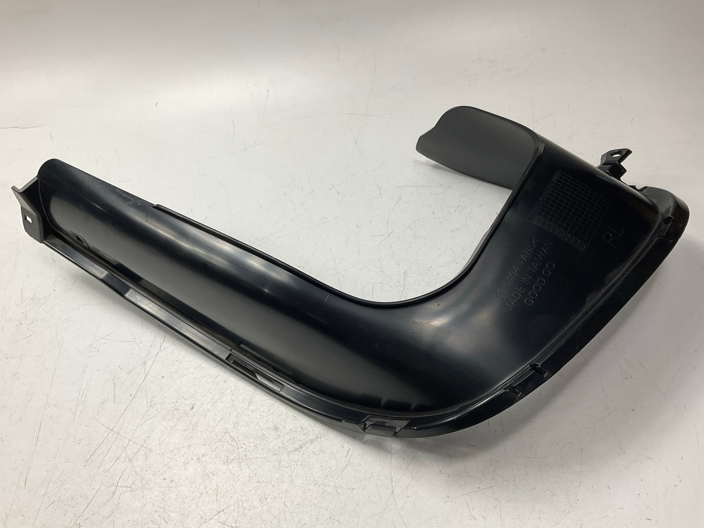 NEW AFTERMARKET Rear Left Driver Side Bumper Trim Filler 11-14 Porsche Cayenne