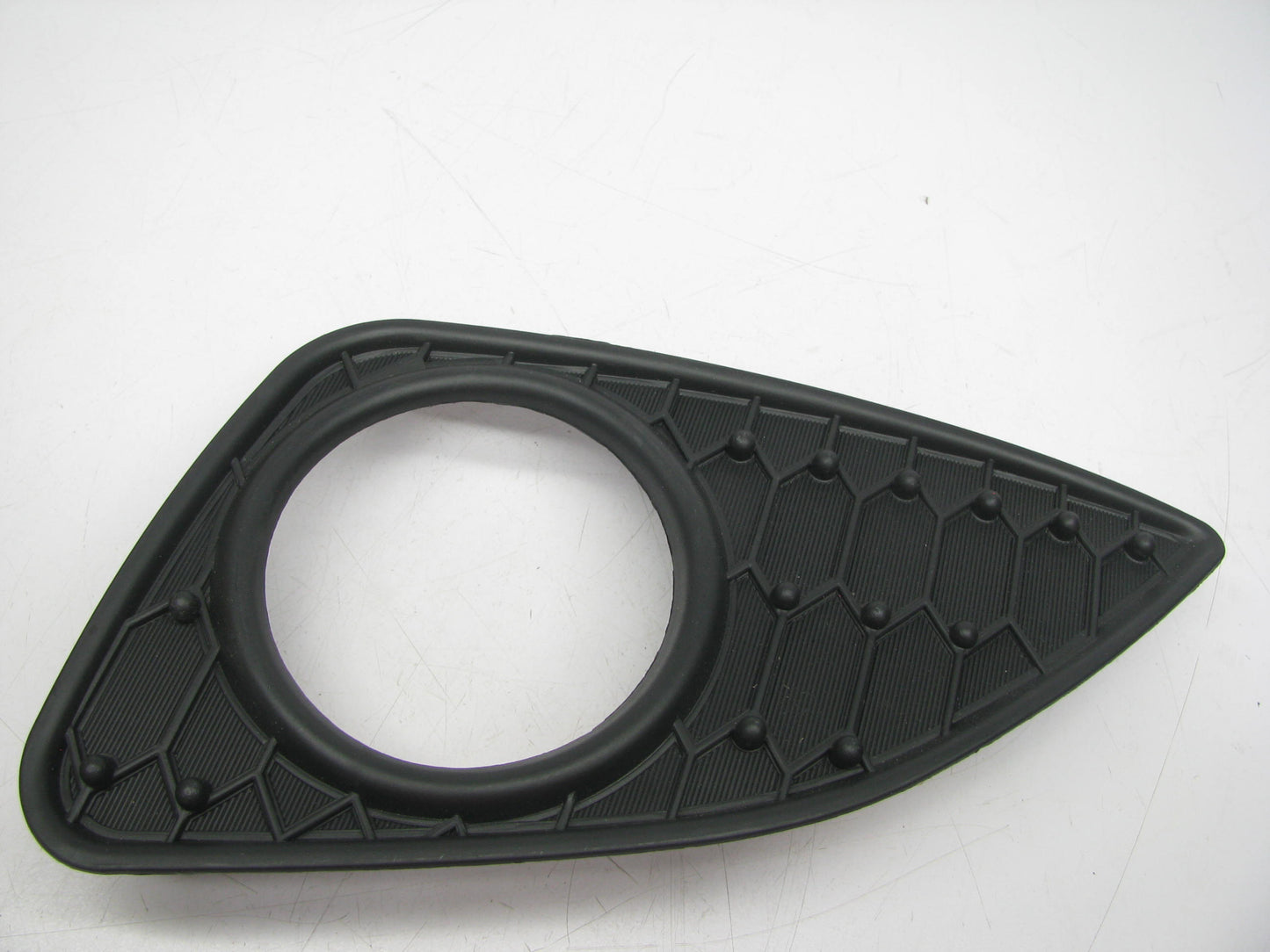 PT740CR Replacement Front Right Fog Lamp Bumper Insert For 2012-14 Toyota Yaris