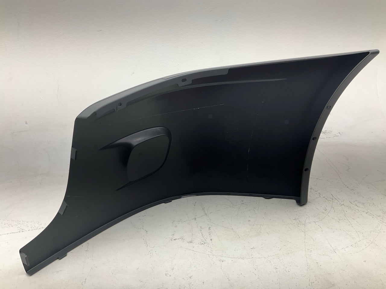 Replacement Right Passengers Bumper End For 2008-2010 Freightliner Cascadia 125