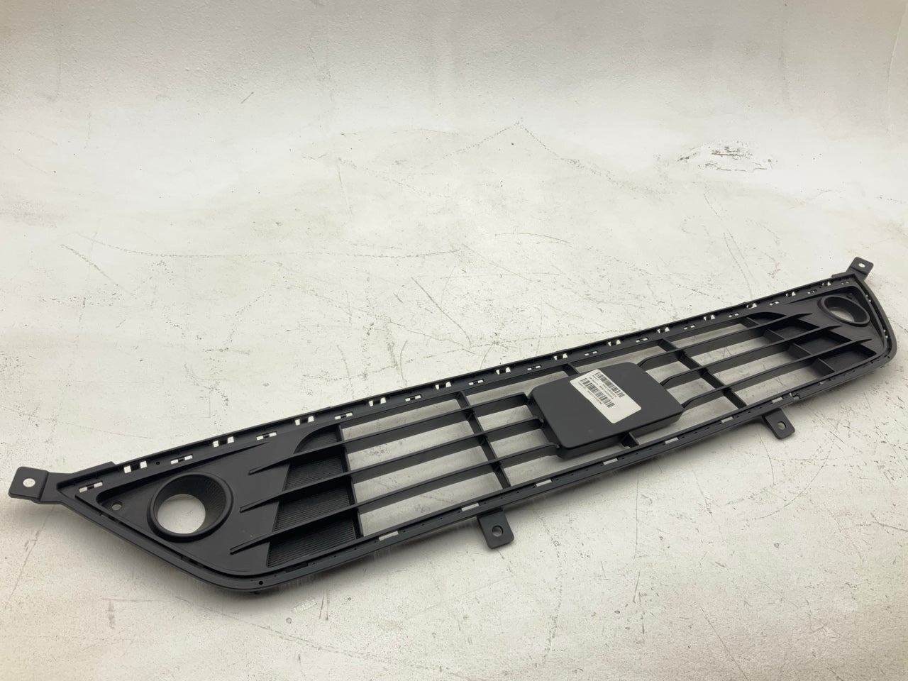 NEW AFTERMARKET RK01530026Q Bumper Face Bar Grille For 2020-22 Kia Niro