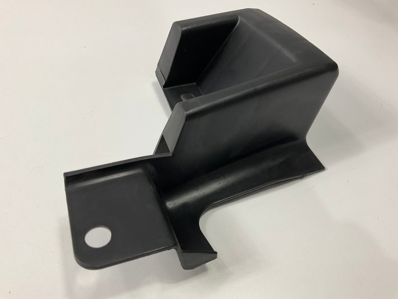 Rear Bumper Left Drivers Side Bracket  For 2003-2012 Land Rover Range Rover