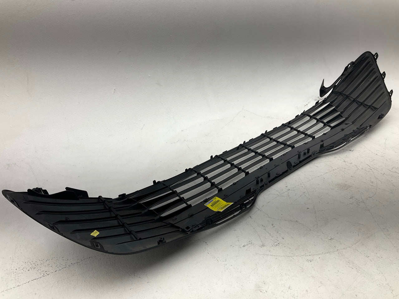 NEW AFTERMARKET Front Bumper Lower Grille For 2018-2020 Toyota Camry TO1036194C