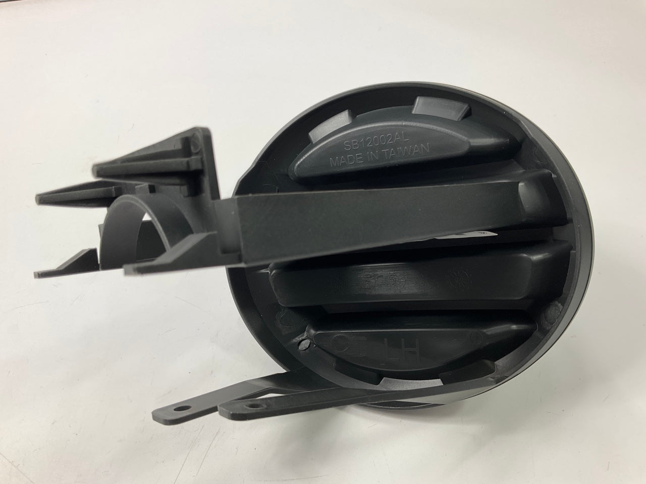 AFTERMARKET Left Driver Side Fog Light Cover For 13-14 Subaru Outback SU1038103