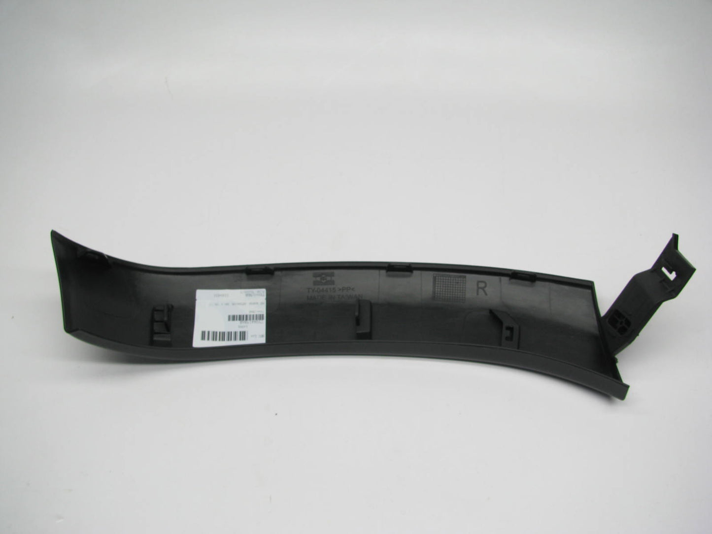 Front Right Bumper End Cap TO1005175 For 2009-2012 Toyota RAV4 Sport