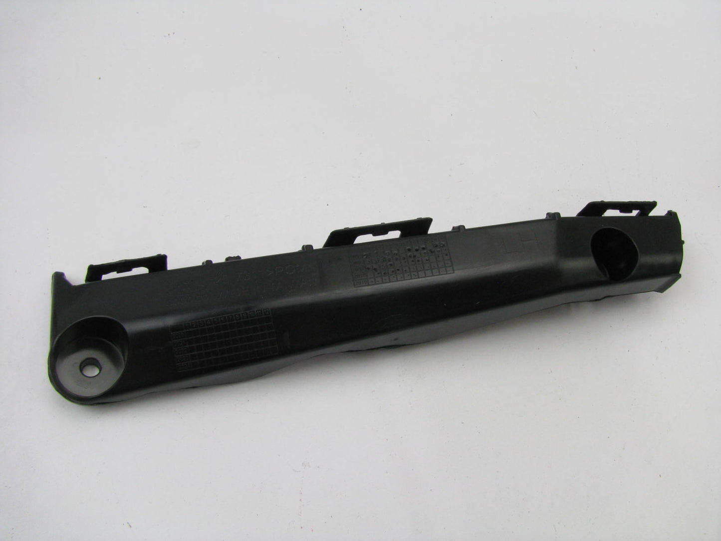 Aftermarket Front Bumper Left Retainer Bracket - 2012-14 Toyota Camry TO1032111
