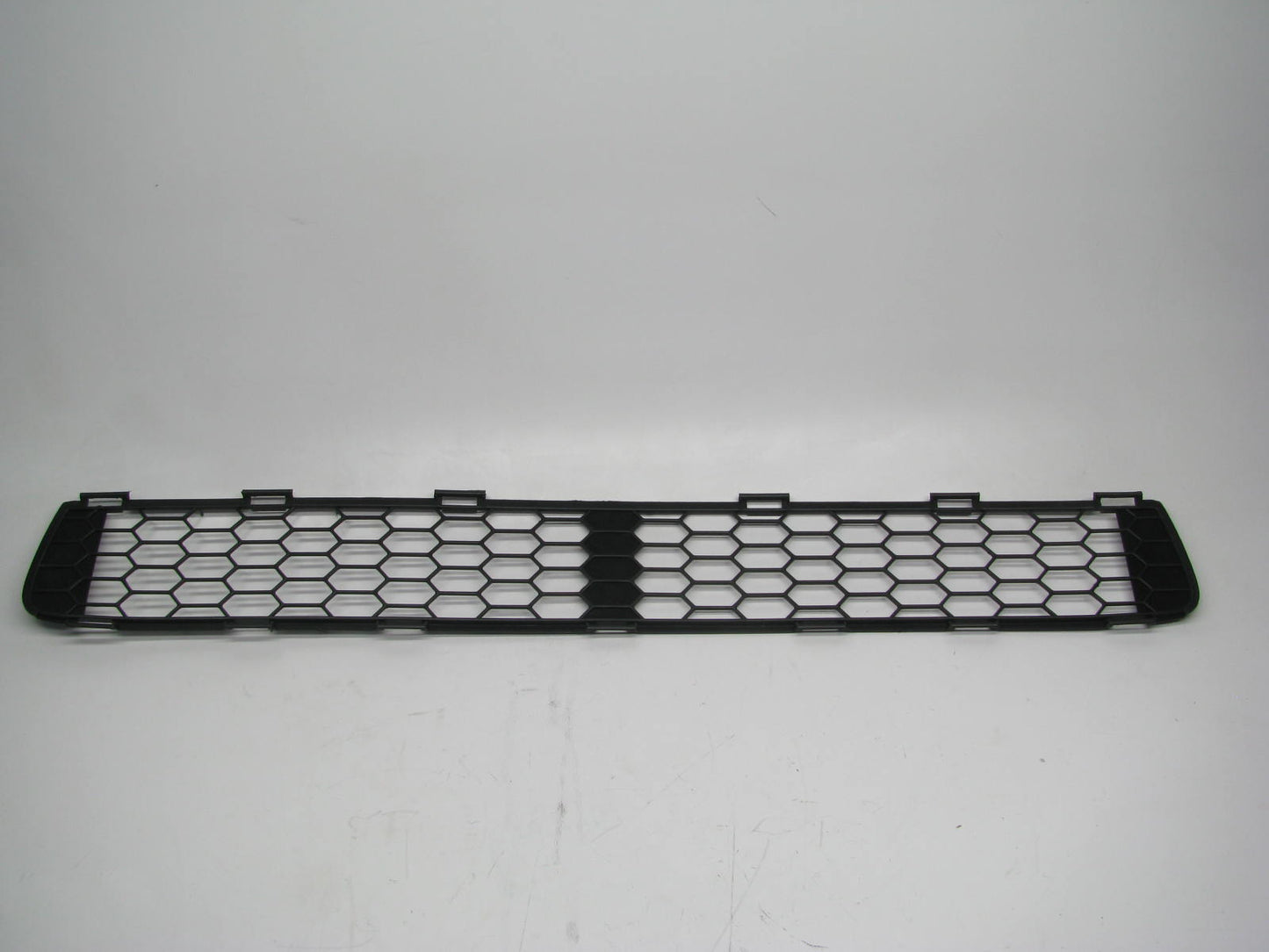 NEW AFTERMARKET - TO1036101 FRONT LOWER Bumper Grille For 2003-2005 Toyota Echo