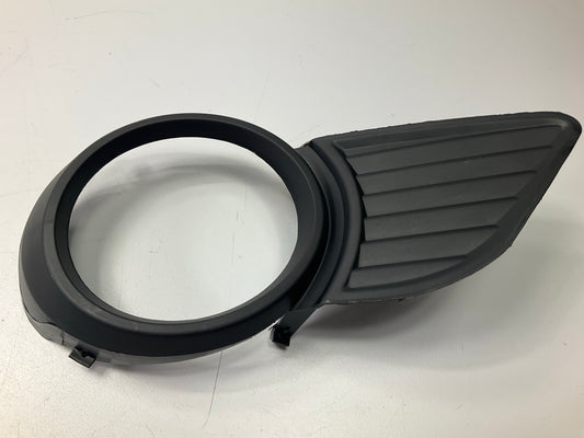TO1039145 NEW Front Right Fog Light Bezel Passenger - 2011-2013 Toyota Sienna