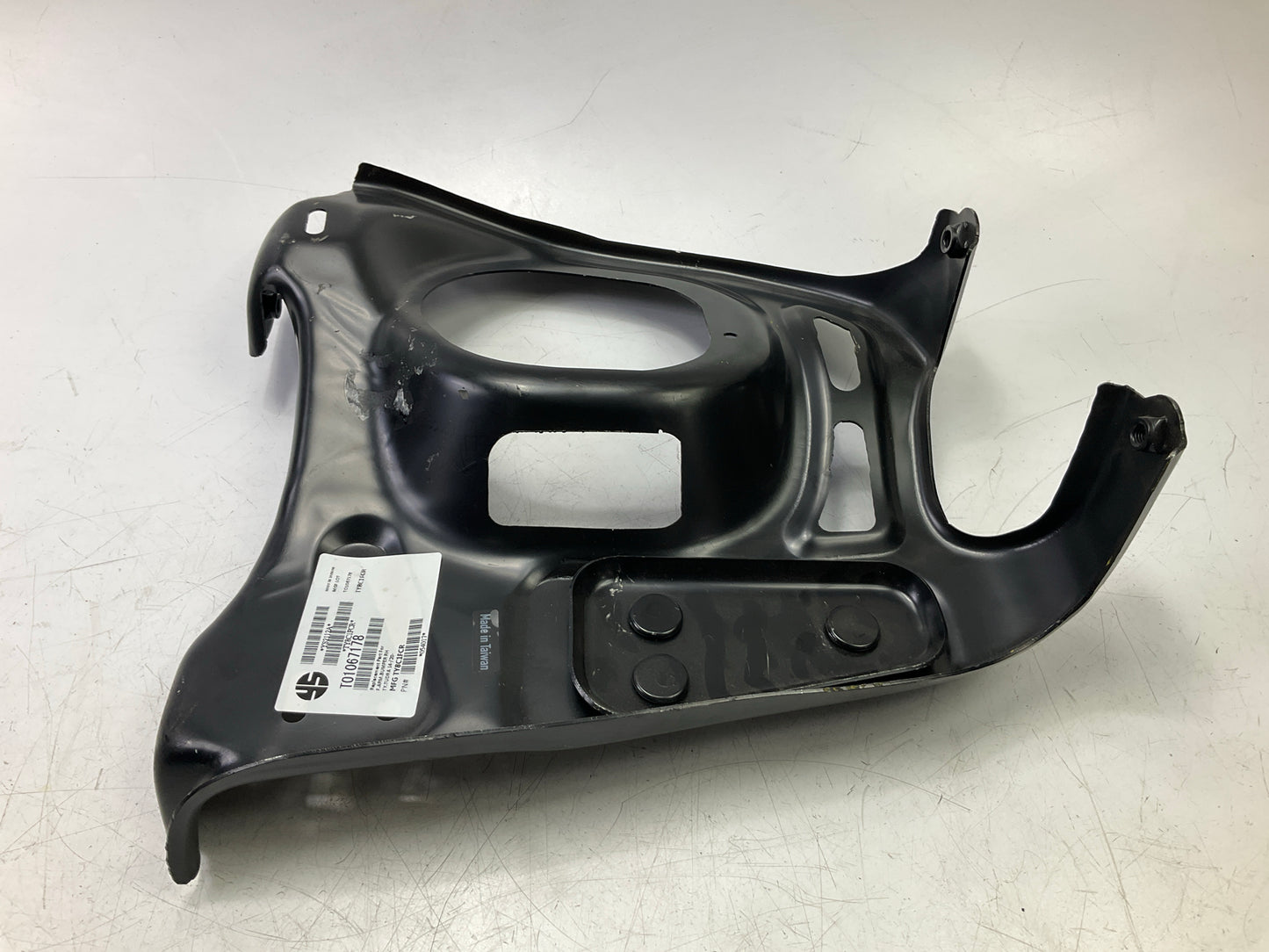 NEW AFTERMARKET Front Right Bumper Bracket For 2014-2021 Toyota Tundra