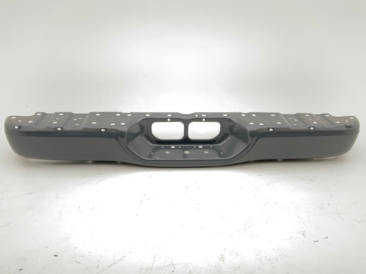 TO1102230 Rear Step Bumper Shell For 2000-2006 Toyota Tundra, Black Steel